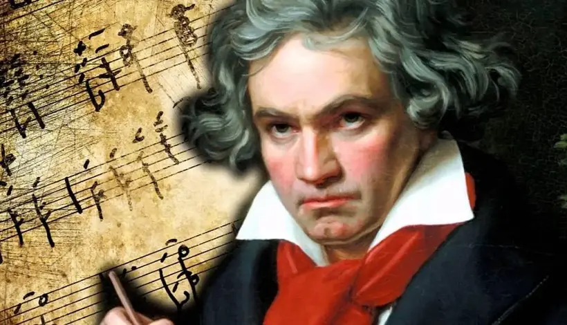 Το ταλέντο του νέου Μπετόβεν Beethoven έγινε φανερό σε πολύ πρώιμη παιδική ηλικία και ο πατέρας του, ο οποίος ανέλαβε καθήκοντα μουσικού διδασκάλου προσδοκώντας να τον παρουσιάσει στο κοινό ως παιδί-θαύμα, τον υποχρέωνε να μελετά νυχθημερόν, προκειμένου να προετοιμαστεί για την πρώτη του δημόσια ερμηνεία. Πράγματι, το 1778, σε ηλικία μικρότερη των οκτώ ετών, ο Μπετόβεν έδωσε την πρώτη του δημόσια συναυλία στην Κολωνία, για τις ανάγκες προώθησης της οποίας ο πατέρας του είχε διαδώσει σε όλους ότι ήταν μόλις έξι χρονών. Το γεγονός αυτό του δημιούργησε εσφαλμένη εντύπωση της ηλικίας του, η οποία τον ακολούθησε για σημαντικό χρονικό διάστημα της ζωής του.